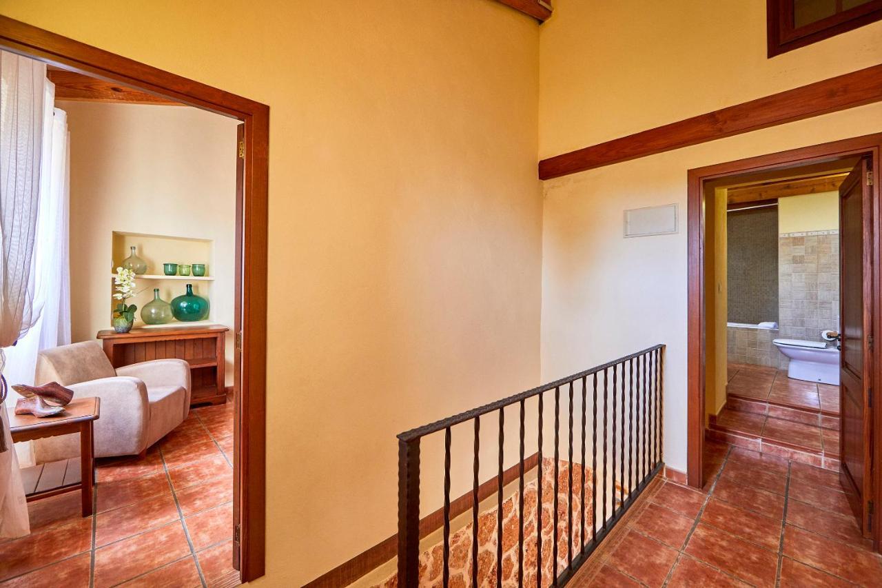 Agroturismo Es Quatre Cantons Бинисалем Екстериор снимка